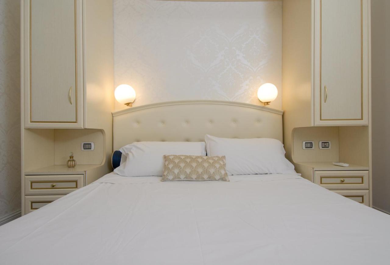 Piccolo Di Piazza Di Spagna Suites — Photos 2